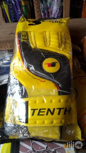Professional Tenth Keeper's Glove
