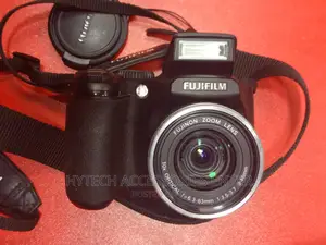 Fuji S5700 Camera