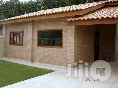 Solid Brick for Construction