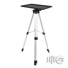 Tripod Stand for Projector/Laptop