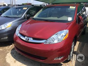 Toyota Sienna 2006 Red