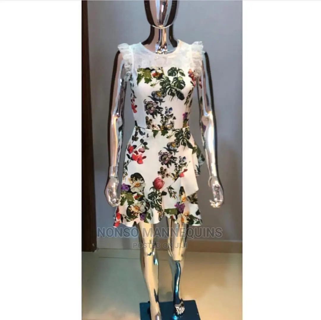 Silver Faceless Mannequin