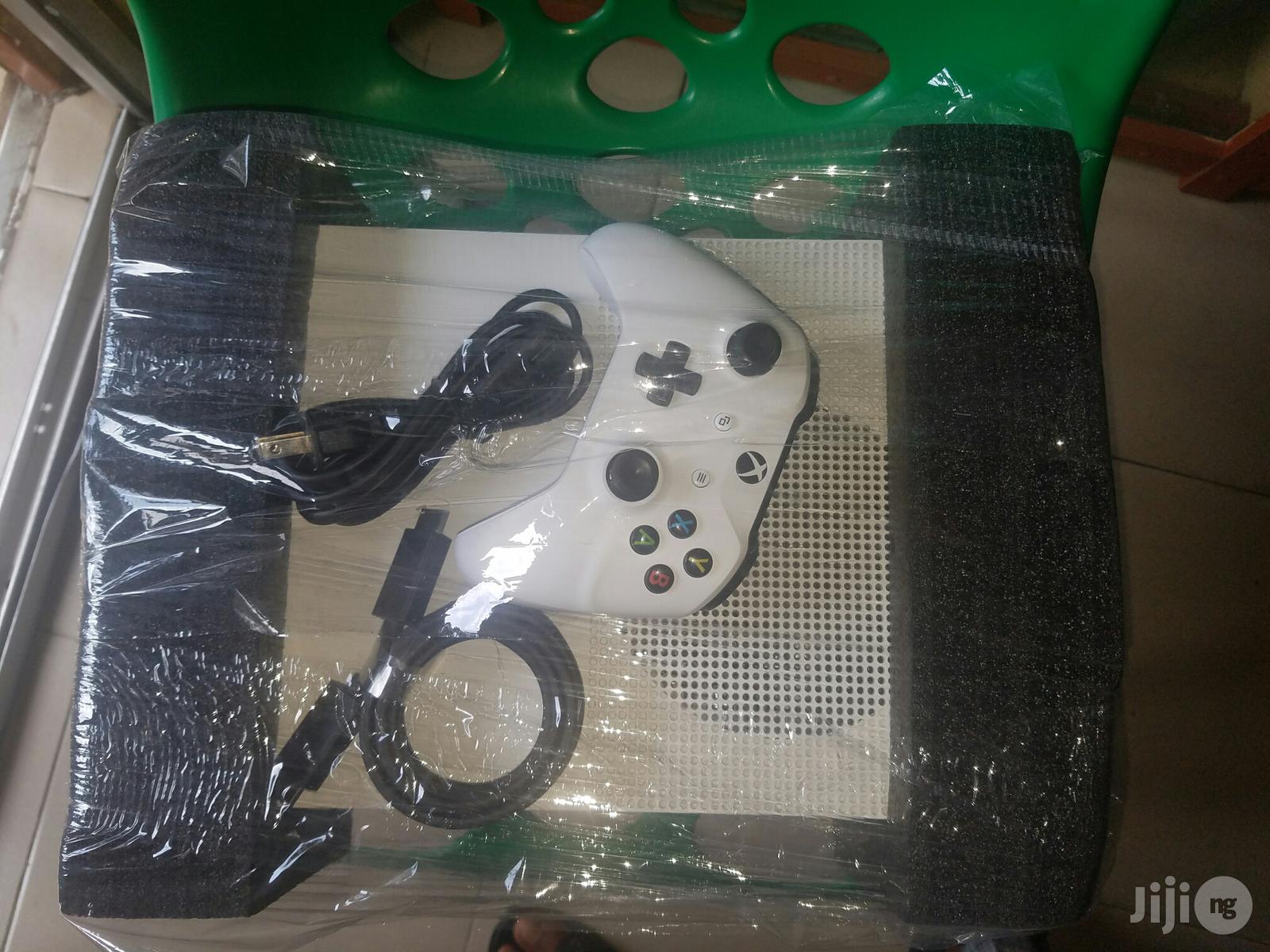 Xbox One S