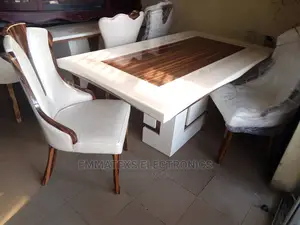 Royal Dinning Table Set