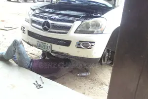 Mercedes Benz Spare Parts And Fixing