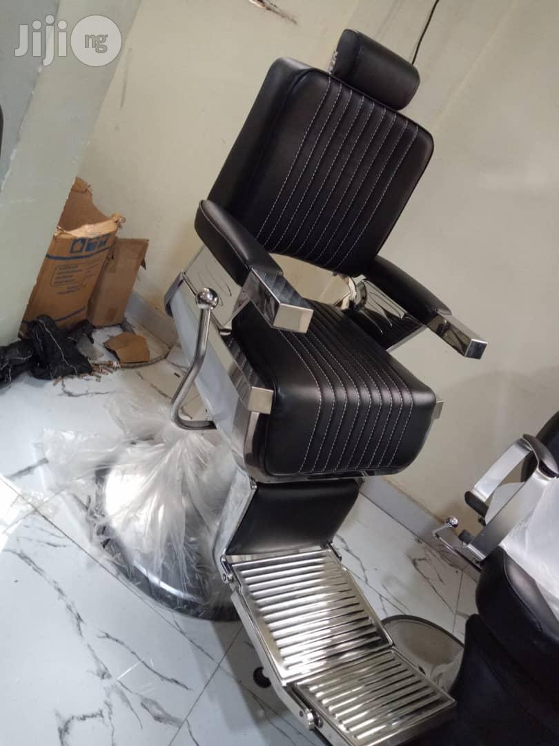 Executive Standard Barbing Seat