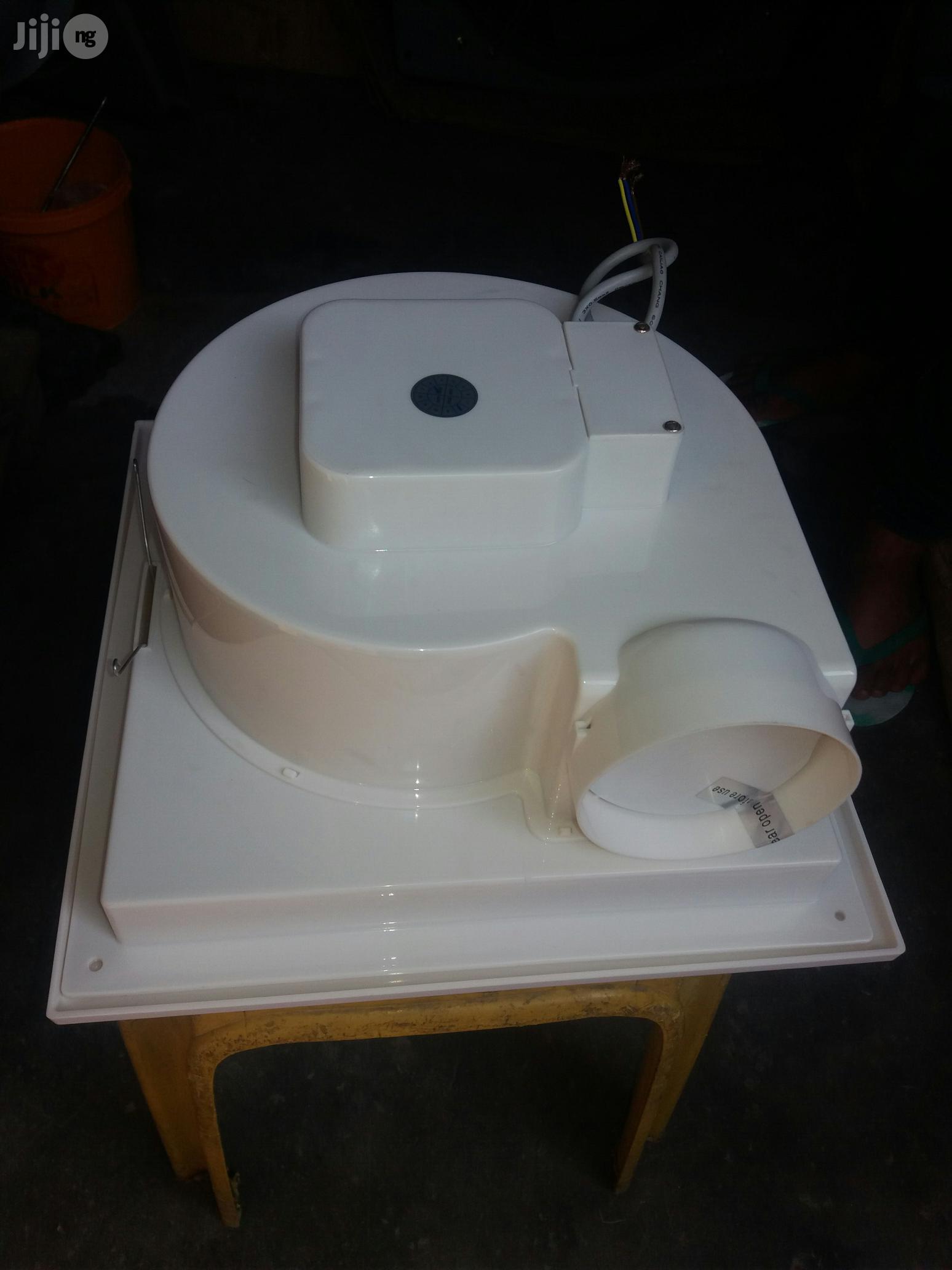 8 Inches Ceiling Mounted Extractor Fan