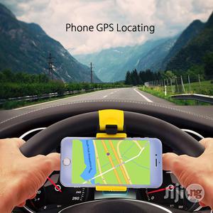 Photo - Car Steering Wheel Clip Mount Rubber Band Holder for iPhone