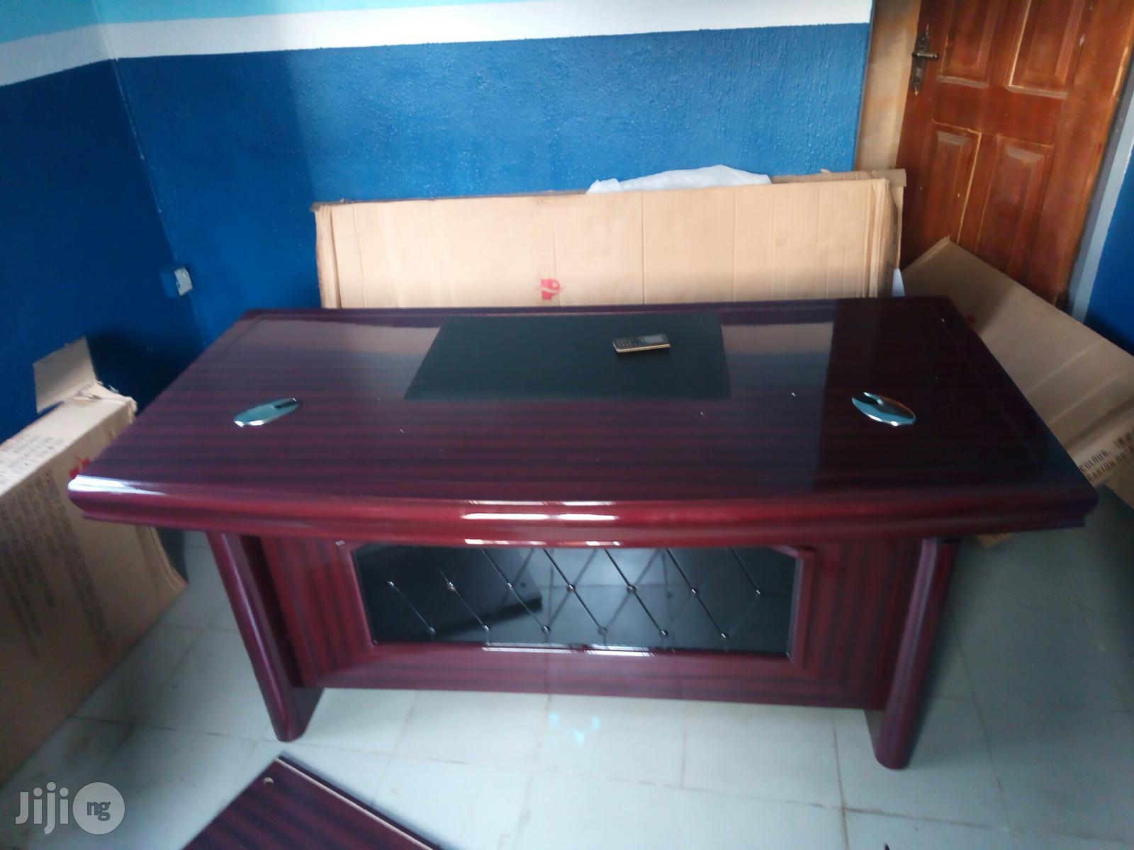 Executive Table 1.6m With Extension