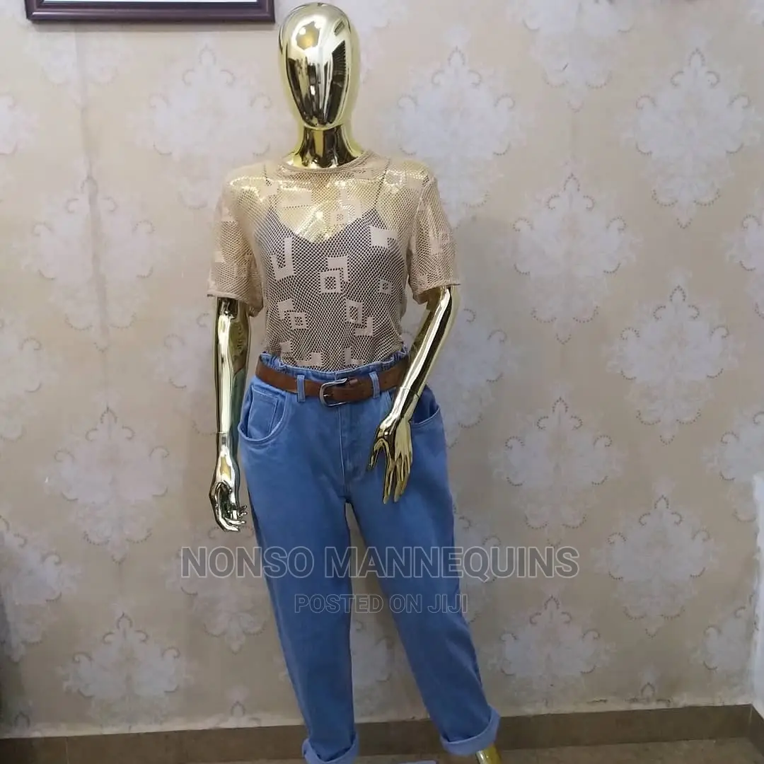 Female Gold Faceless Mannequin