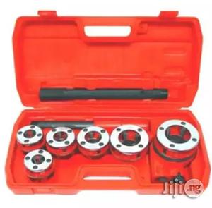 Ratcheting Pipe Threading Dice Set
