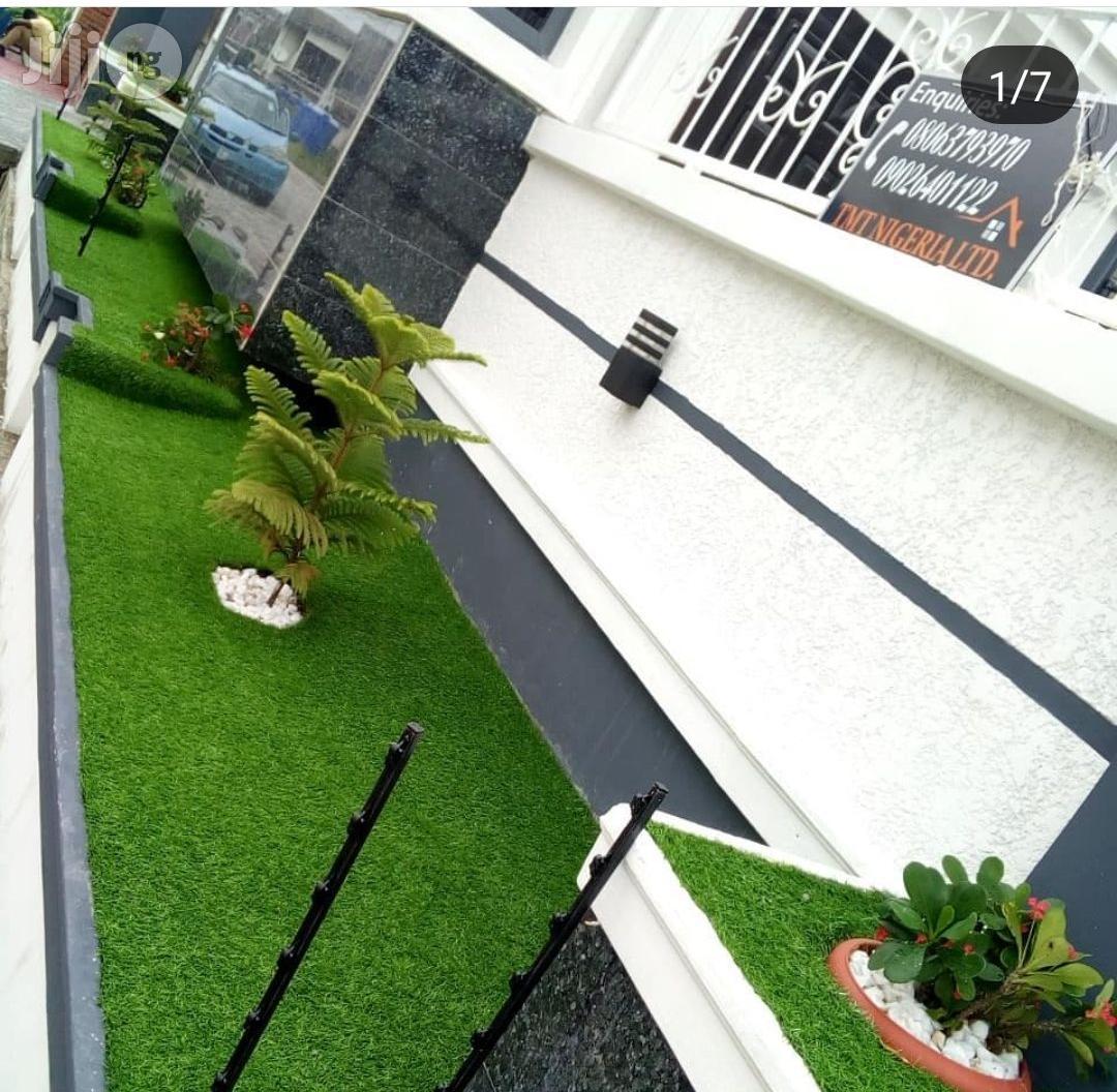 High Quality Artificial Grass for (FREE DELIVERY)