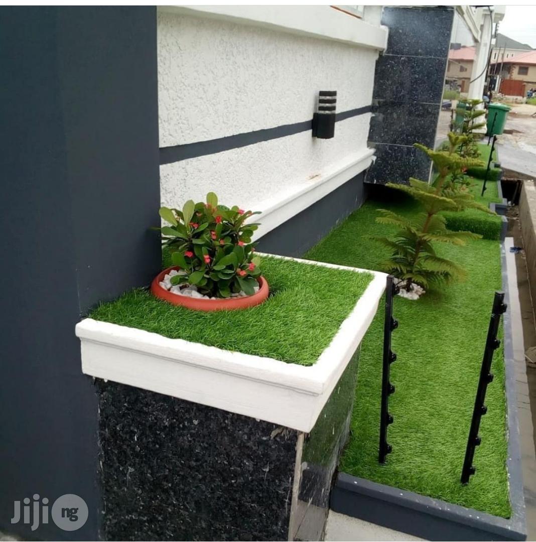 High Quality Artificial Grass for (FREE DELIVERY)