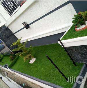 High Quality Artificial Grass for (FREE DELIVERY)
