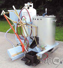 Thermoplastic Road Making Machine