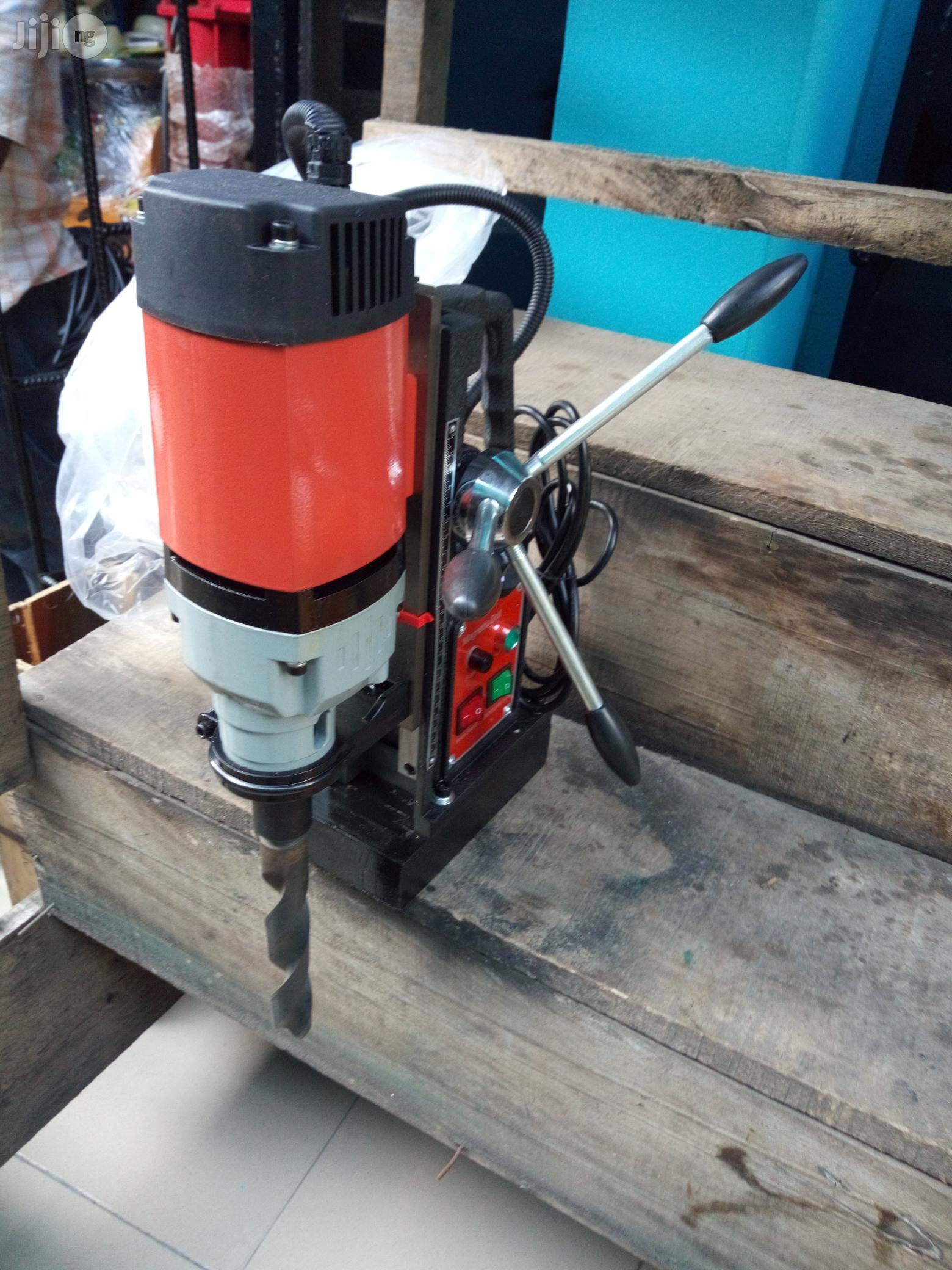 Maginet Drill Machine 32 Mm Size