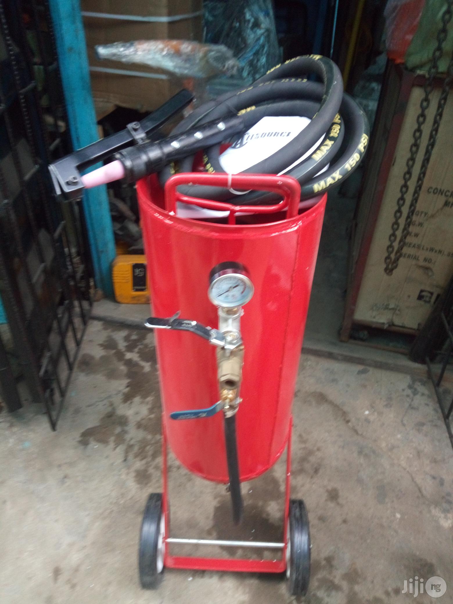 Sand Blasting Pot 50 Liters