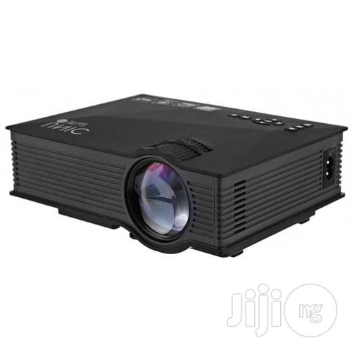 UC46+ Wifi Multimedia Wireless LED Projector