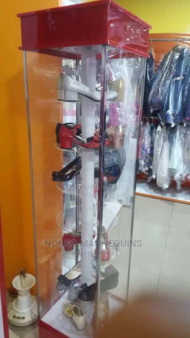 Multi Purpose Big Show Glass For Displaying Different Items