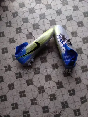 Nike Mecurial Boot