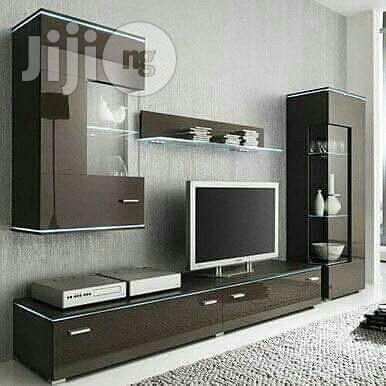 Television Consule