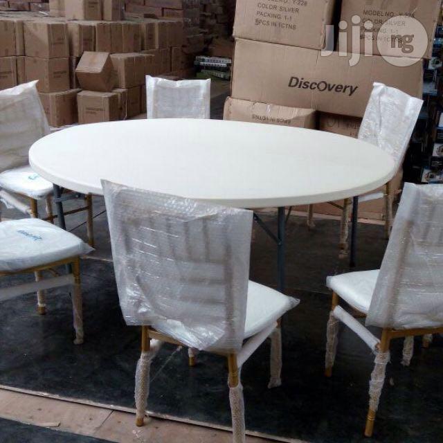 Big White Event Table for 12 Sitters, Round Shape
