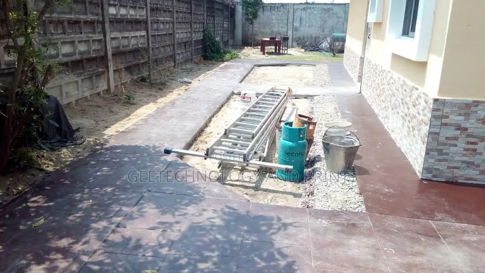 Need A Renovation/Construction Materials Expert