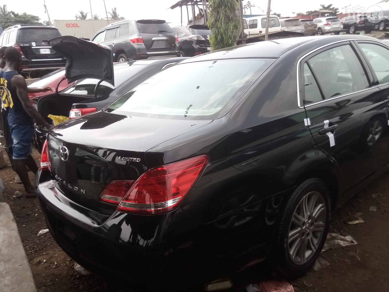 Toyota Avalon 2007 Black