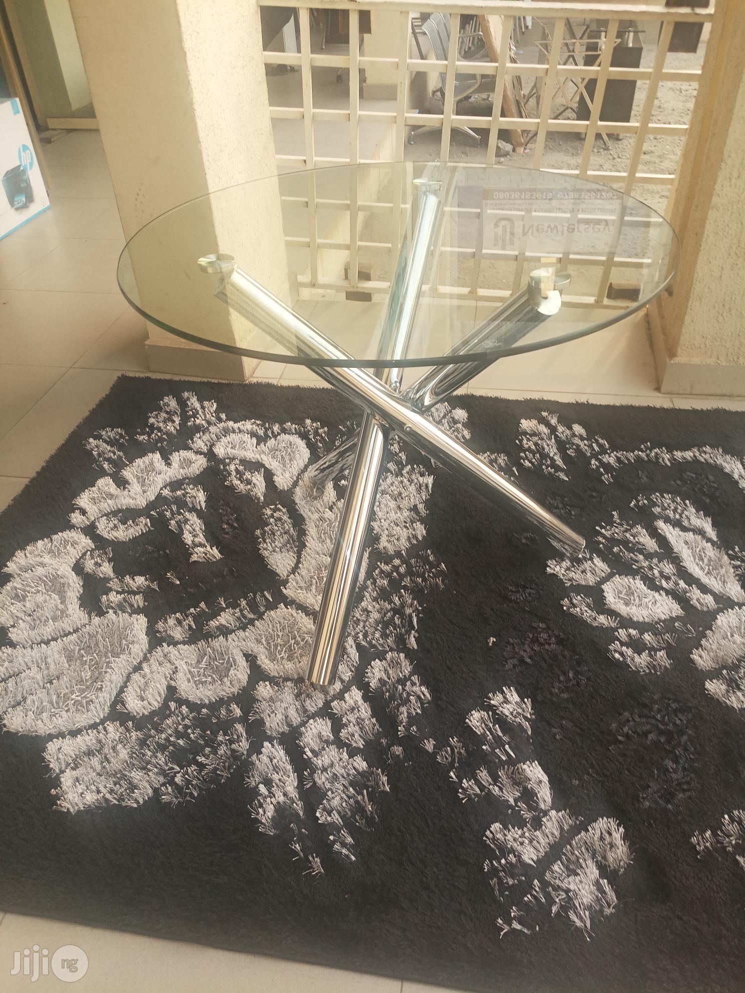 Disscusion Table
