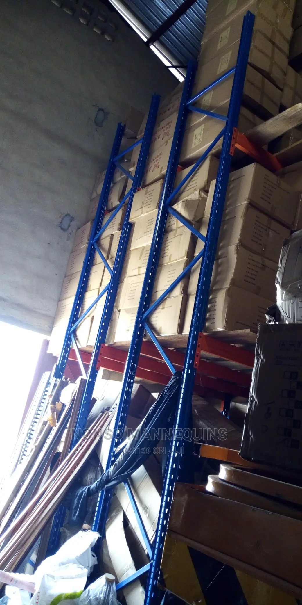 Industrial Heavy Duty Warehouse Pallet Storage Racks.