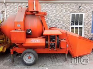 Silla Concrete Mixer