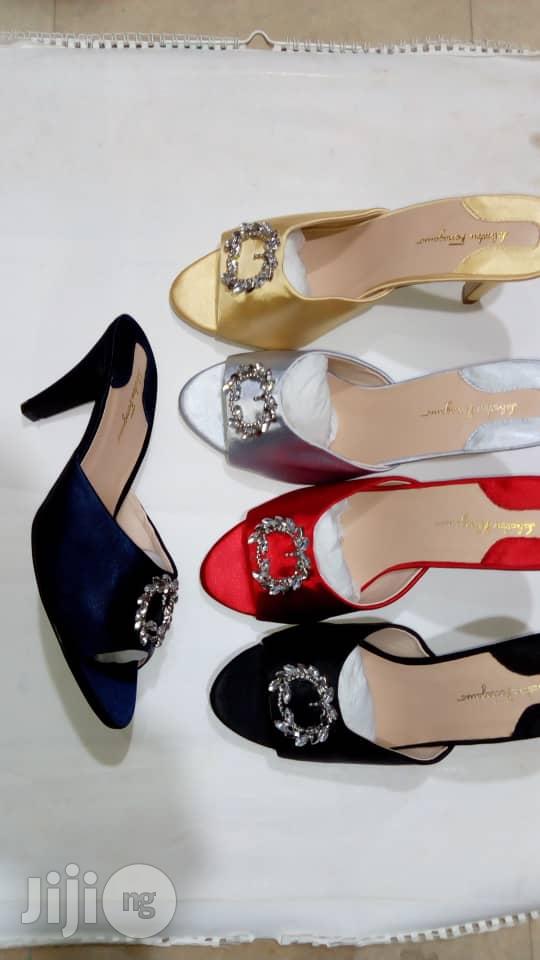 Classic Designer Slippers .