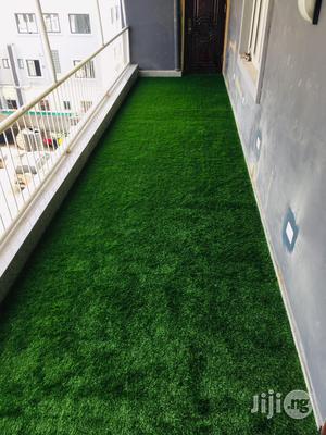 Use Artificial Green Grass Rugs for Walkway