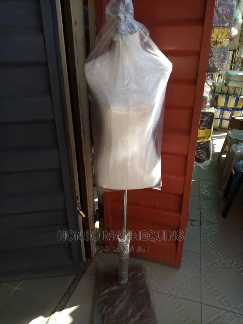 Pinnable Dressform for Displaying Clothes