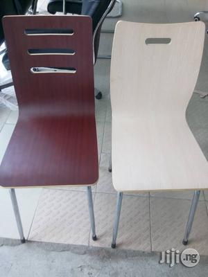 Wooden Chair, Suitable for Hotels, Homes and Restaurants