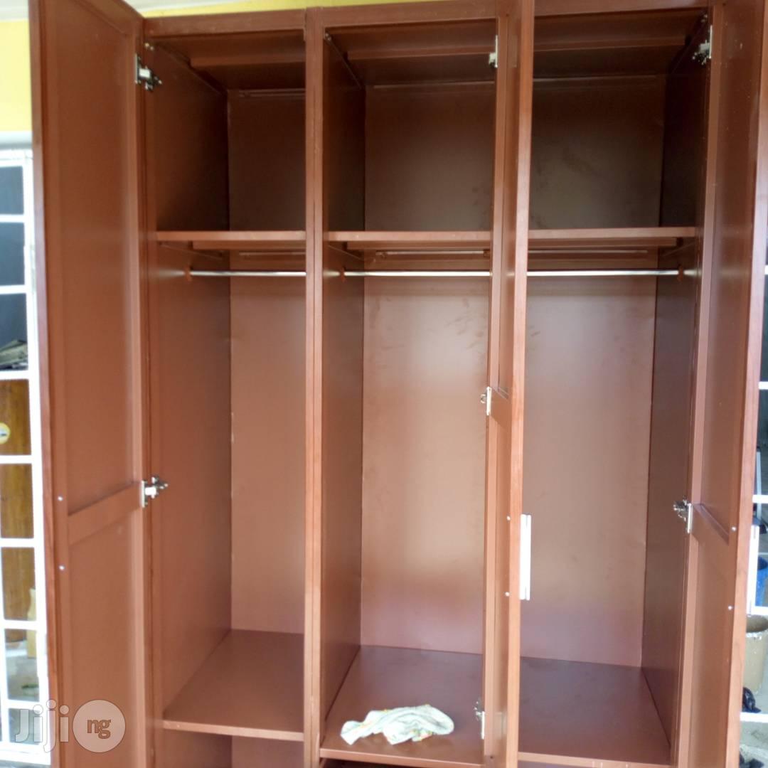 Wardrobe : Metal Wardrobe