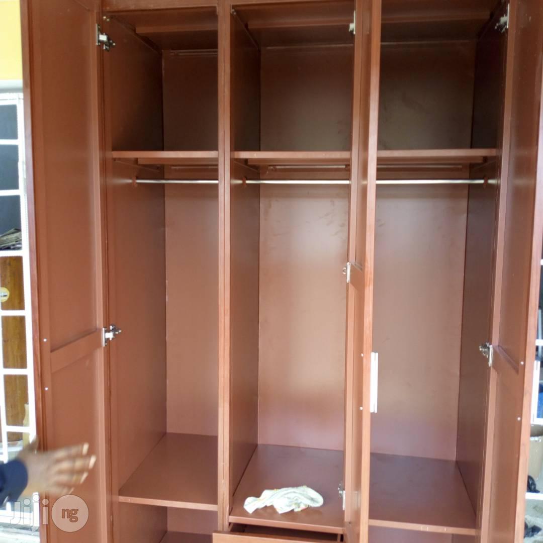 Wardrobe : Metal Wardrobe
