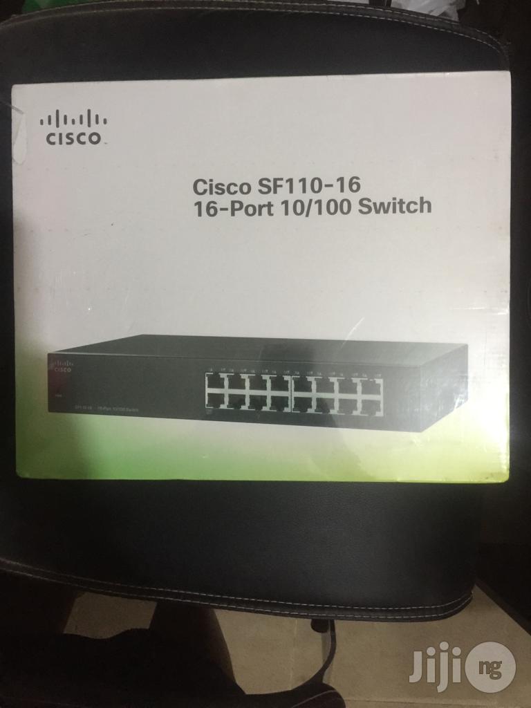 Cisco 16 Port Switch