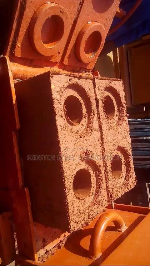 Hydro-Eletric Bricks and Blocks Moulding Machines