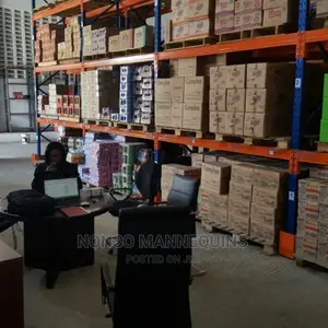 Heavy Duty Industrial Warehouse Rack For Storing Goods