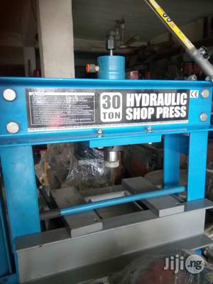 30 Tons Hydraulic Presser