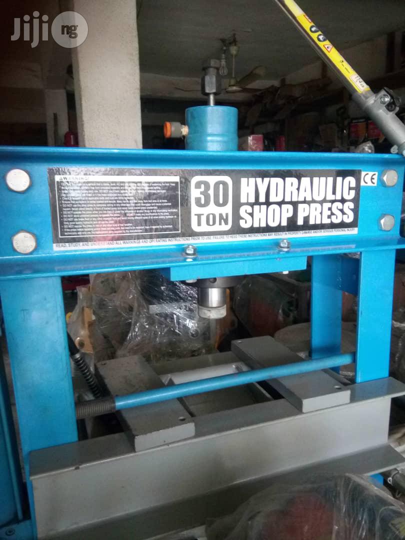 30 Tons Hydraulic Presser
