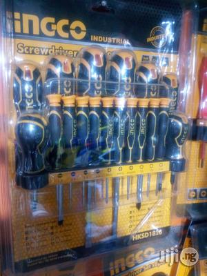 Set Of Flat And Star Screw Driver