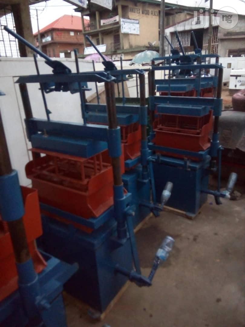 Block Moulder Machine