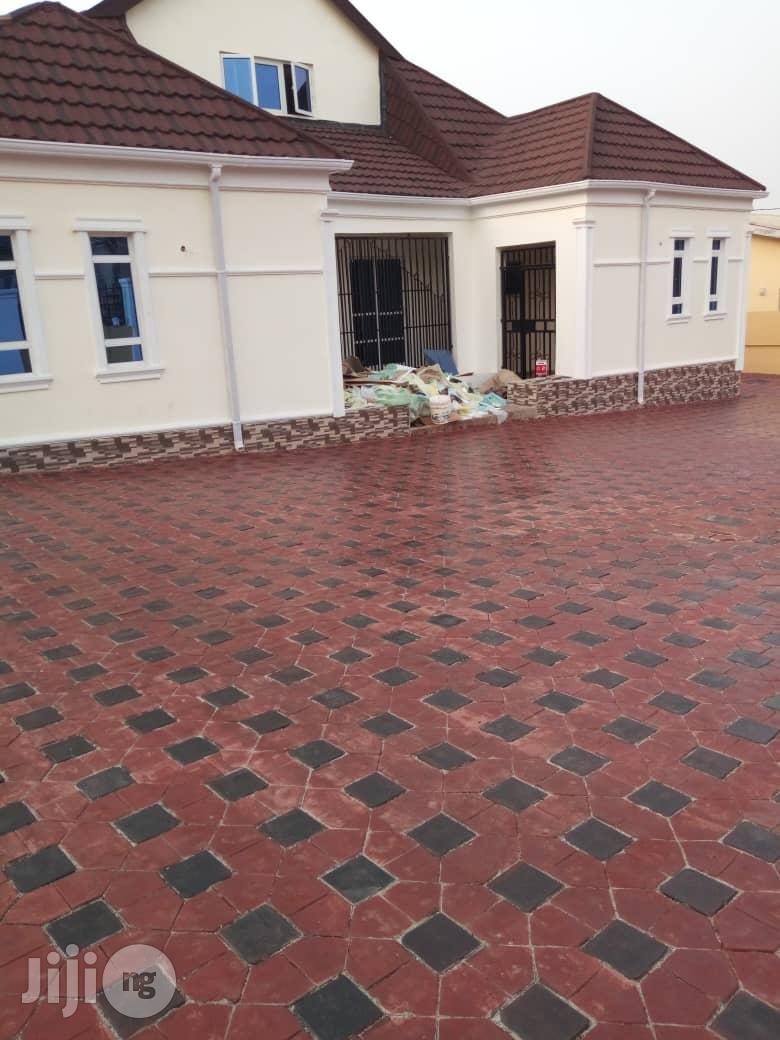 American Hat Interlocking Paving Stone in Yenagoa Building