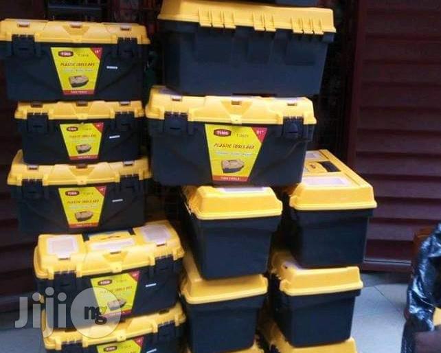 Plastic Tools Box 18"