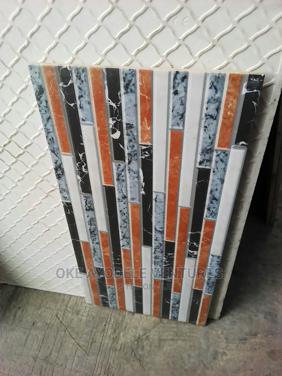 Crack Wall Tiles 25/50, External, Outside Wall