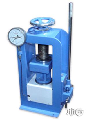 Compression Testing Machine