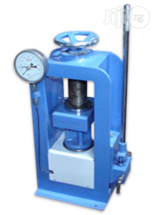 Compression Testing Machine