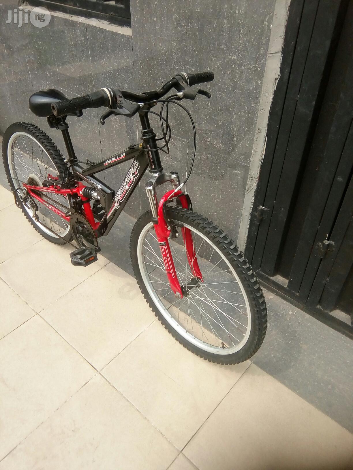 Apollo Fx 24 Teenagers Bicycle